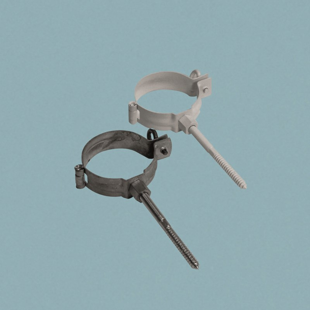 Rohrschelle Alu silber pressblank - weiß mit Schraube für 80 mm Fallrohr